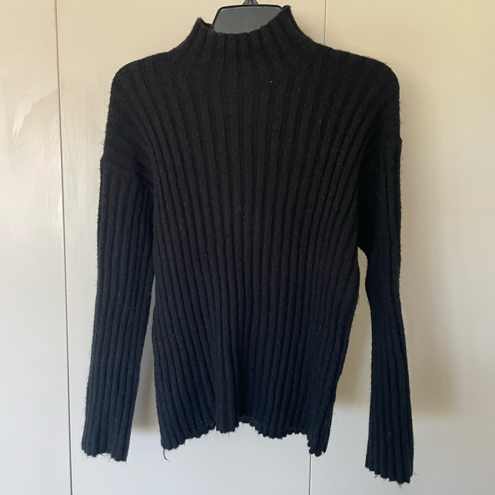 Generation K Black Ribbed Turtleneck Sweater - Split Sleeve - Small
